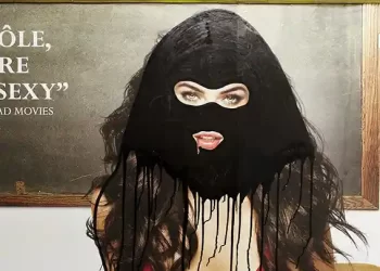 Princess Hijab: i graffiti che “hijabizzano” le grandi firme