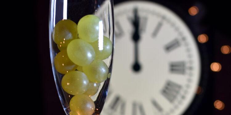 Cibi e usanze portafortuna del Capodanno mediterraneo