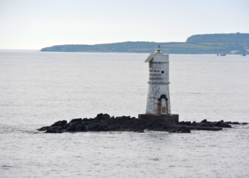 Luci nel tempo: i fari e le torri d’avvistamento del Mediterraneo