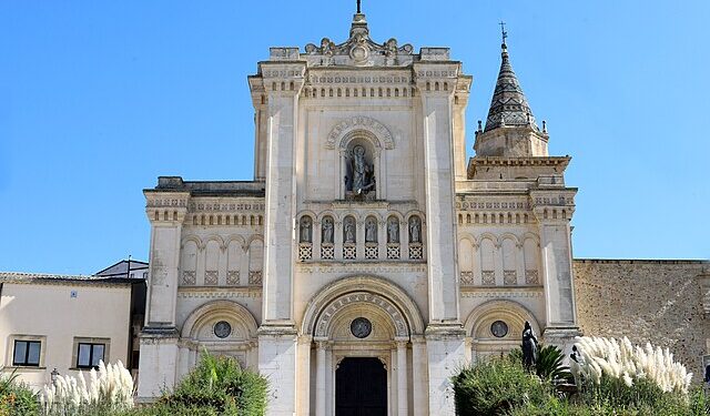 Abbazia di San Filippo, Agira, Enna. Foto di Salvatore Farina, via Wikimedia Commons. CC0 1.0