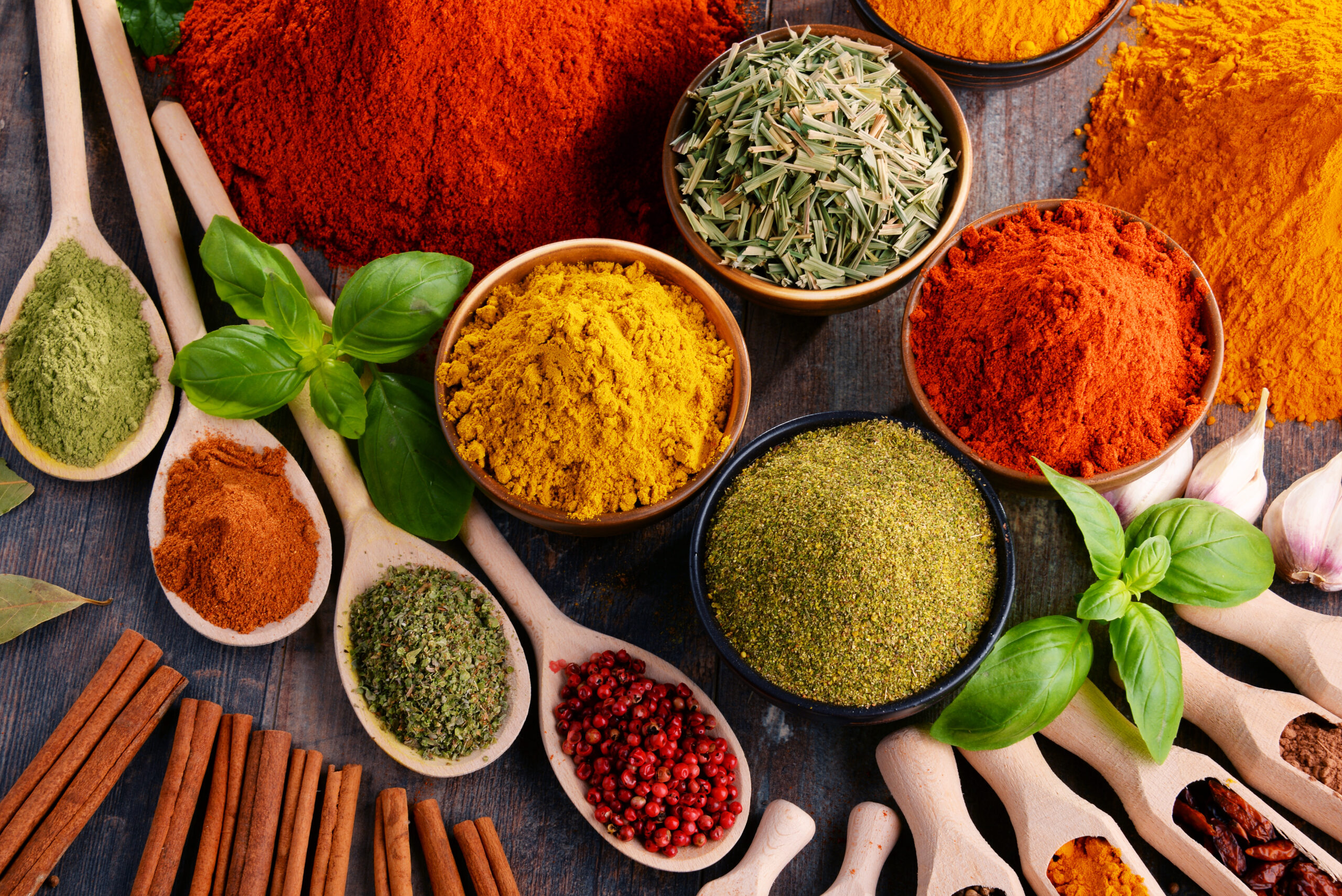 Miscele di spezie e erbe aromatiche provenienti dal bacino del Mediterraneo